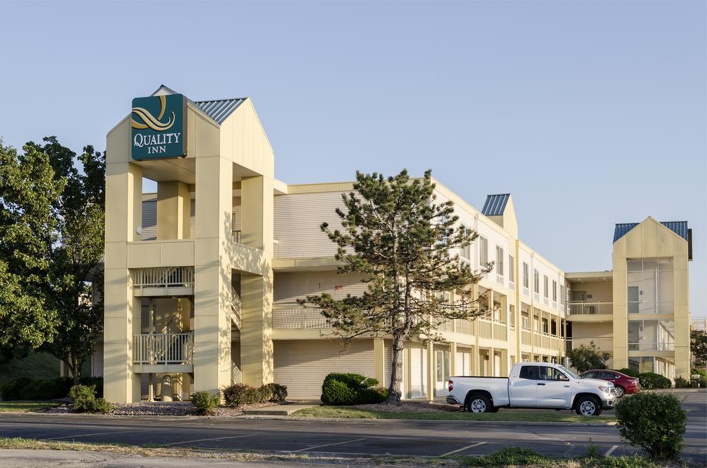 Quality Inn Merriam Kansas Esterno foto